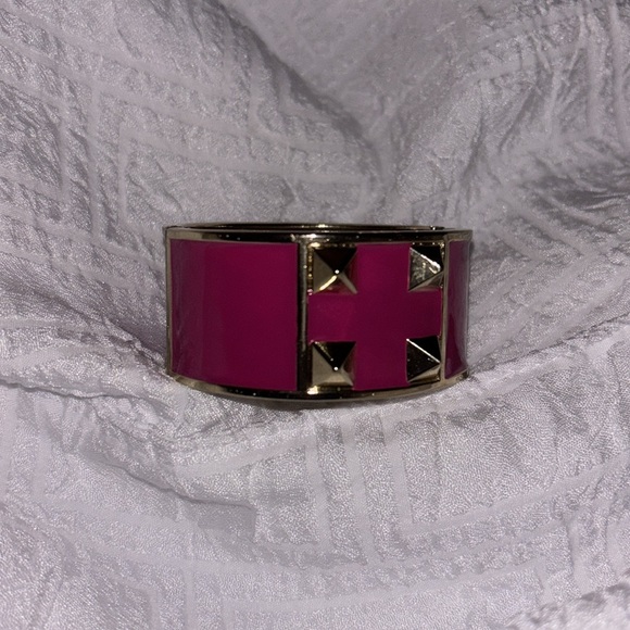 Pink and Gold Tone  Stud hinge Cuff chunky Bracelet - Picture 1 of 5